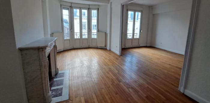 Image 8 sur 14 - Appartement  ·  Vente · Reims (51100) · 5 pièces · 107m²