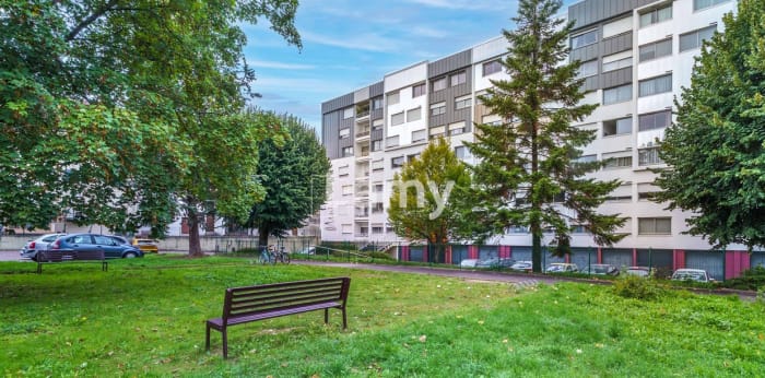 Image 7 sur 9 - Appartement  ·  Vente · Dijon (21000) · 5 pièces · 96m²