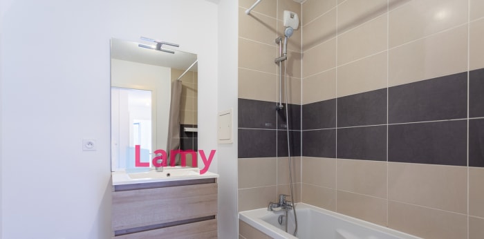 Image 7 sur 7 - Appartement  ·  Vente · Illkirch Graffenstaden (67400) · 3 pièces · 62m²