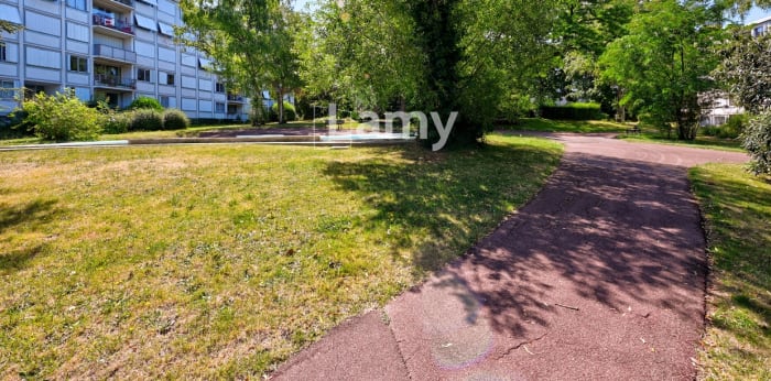 Image 9 sur 9 - Appartement  ·  Vente · Marly Le Roi (78160) · 3 pièces · 54m²