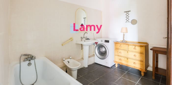 Image 4 sur 5 - Appartement  ·  Vente · La Rochelle (17000) · 4 pièces · 96m²