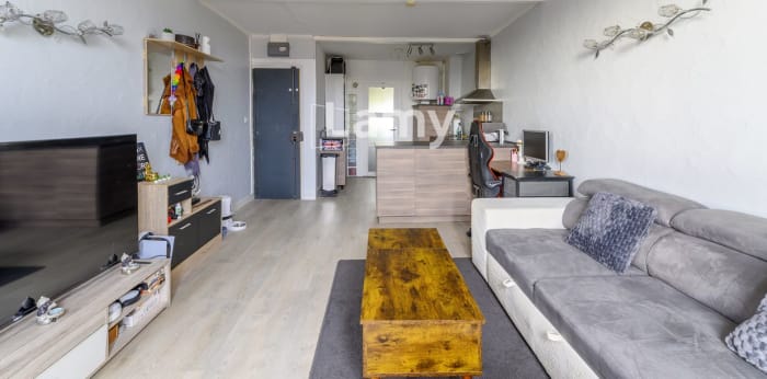 Image 1 sur 5 - Appartement  ·  Vente · Champigny Sur Marne (94500) · 1 pièce · 28m²