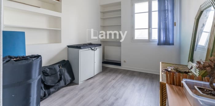 Image 5 sur 10 - Local  ·  Vente · St Cloud (92210) · 2 pièces · 51m²