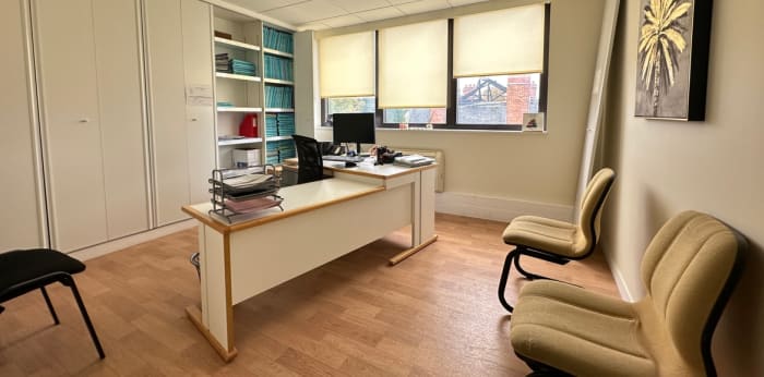 Image 4 sur 7 - Bureaux  ·  Vente · Montargis (45200) · 4 pièces · 79m²