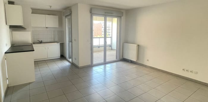 Image 3 sur 9 - Appartement  ·  Vente · Marseille 02 (13002) · 3 pièces · 58m²