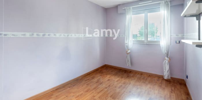Image 7 sur 9 - Appartement  ·  Vente · Chilly Mazarin (91380) · 4 pièces · 70m²