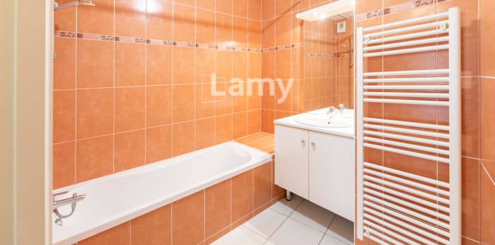 Image 4 sur 8 - Appartement  ·  Vente · Bayonne (64100) · 3 pièces · 60m²