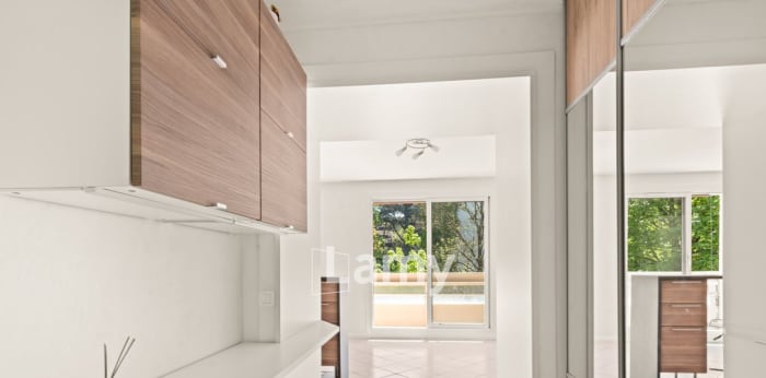 Image 2 sur 12 - Appartement  ·  Vente · Lyon (69005) · 3 pièces · 61m²