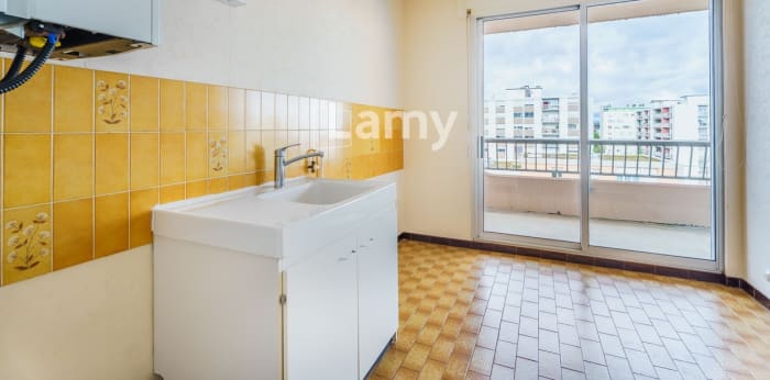 Image 4 sur 8 - Appartement  ·  Vente · Dijon (21000) · 2 pièces · 45m²