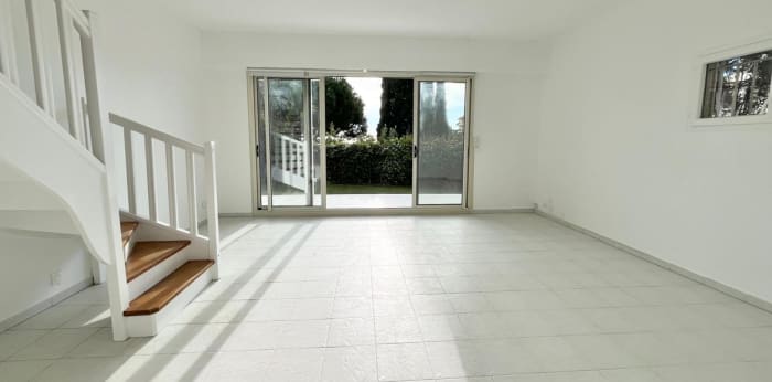 Image 3 sur 16 - Maison/villa  ·  Vente · Nice (06200) · 4 pièces · 90m²