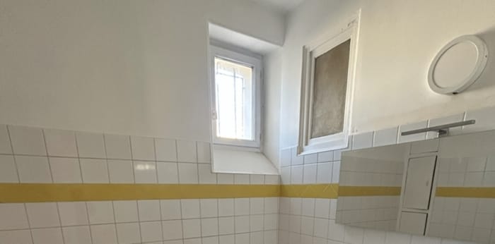 Image 9 sur 13 - Appartement  ·  Vente · Marseille (13004) · 6 pièces · 146m²