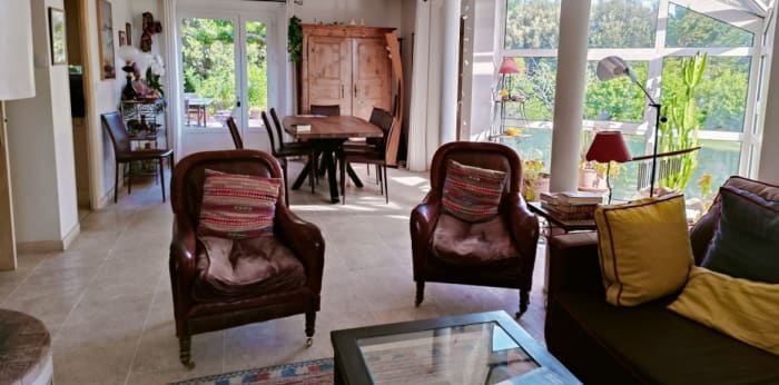 Maison/villa  ·  Vente · Aix En Provence (13100) · 7 pièces · 221m²