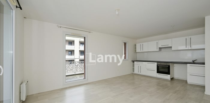 Image 1 sur 11 - Appartement  ·  Vente · Moissy Cramayel (77550) · 3 pièces · 59m²