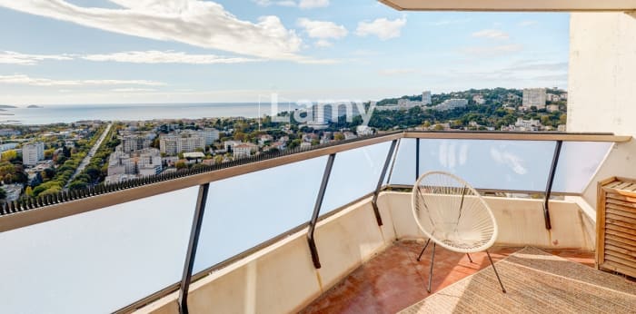 Image 17 sur 19 - Appartement  ·  Vente · Marseille (13008) · 4 pièces · 104m²