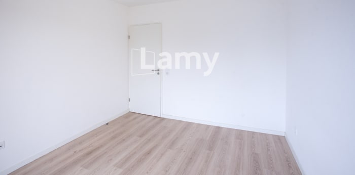 Image 8 sur 11 - Appartement  ·  Vente · St Prix (95390) · 2 pièces · 44m²