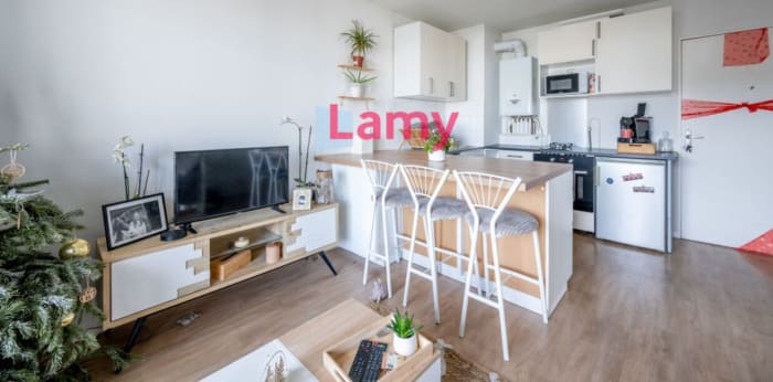 Image 2 sur 14 - Appartement  ·  Vente · Cenon (33150) · 2 pièces · 37m²
