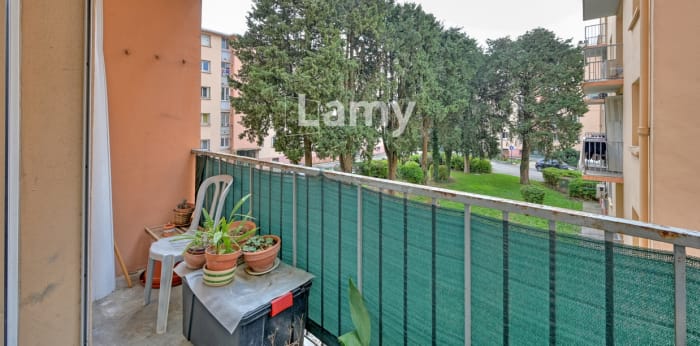 Image 5 sur 13 - Appartement  ·  Vente · Nimes (30000) · 4 pièces · 70m²