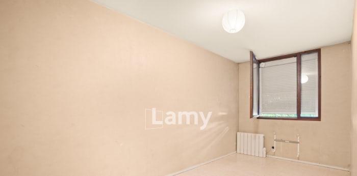 Image 9 sur 12 - Appartement  ·  Vente · Lyon (69007) · 4 pièces · 85m²