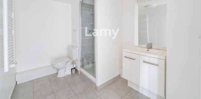 Image 7 sur 12 - Appartement  ·  Vente · Romainville (93230) · 1 pièce · 33m²