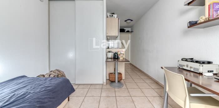 Image 6 sur 10 - Appartement  ·  Vente · Lyon (69007) · 1 pièce · 18m²