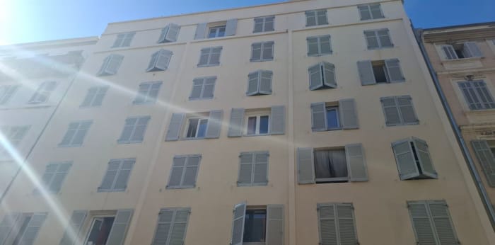 Image 1 sur 7 - Appartement  ·  Vente · Marseille (13001) · 1 pièce · 21m²