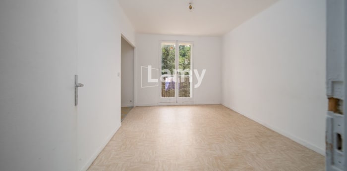 Image 3 sur 7 - Appartement  ·  Vente · Digne Les Bains (04000) · 4 pièces · 61m²