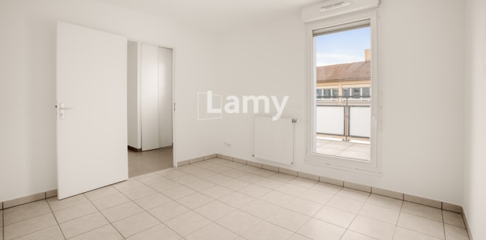 Image 9 sur 13 - Appartement  ·  Vente · Lyon (69009) · 5 pièces · 98m²