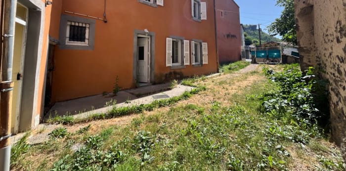 Image 2 sur 12 - Maison/villa  ·  Vente · Perrier (63500) · 4 pièces · 87m²