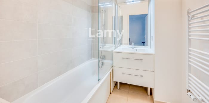 Image 9 sur 13 - Appartement  ·  Vente · Bordeaux (33000) · 4 pièces · 100m²