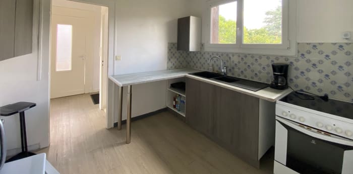 Image 5 sur 10 - Maison/villa  ·  Vente · Fronsac (33126) · 3 pièces · 72m²