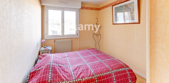 Image 6 sur 9 - Appartement  ·  Vente · Clermont Ferrand (63000) · 3 pièces · 80m²