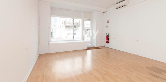 Image 6 sur 8 - Bureaux  ·  Vente · Dax (40100) · 2 pièces · 40m²