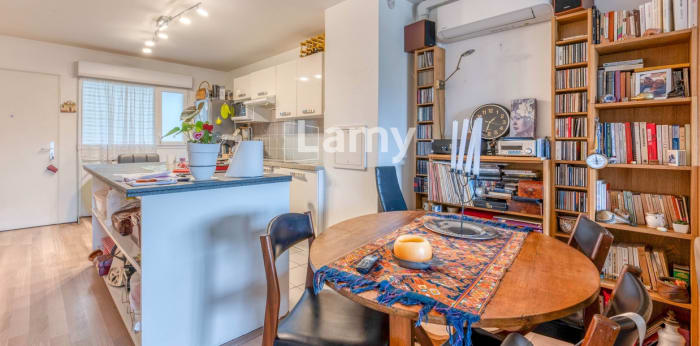 Image 6 sur 11 - Appartement  ·  Vente · Bordeaux (33300) · 3 pièces · 67m²