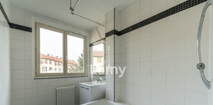 Image 6 sur 9 - Appartement  ·  Vente · Drancy (93700) · 5 pièces · 82m²