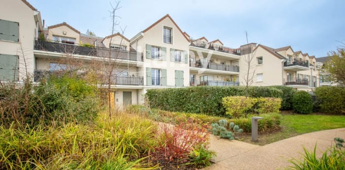 Image 1 sur 11 - Appartement  ·  Vente · St Prix (95390) · 2 pièces · 44m²