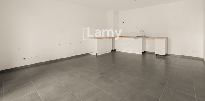 Image 2 sur 11 - Appartement  ·  Vente · St Priest (69800) · 3 pièces · 64m²