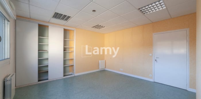 Image 6 sur 8 - Local  ·  Vente · Besancon (25000) · 1 pièce · 23m²