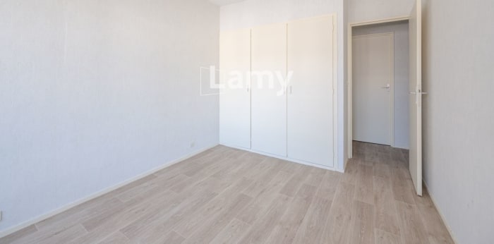 Image 7 sur 14 - Appartement  ·  Vente · Lormont (33310) · 3 pièces · 66m²