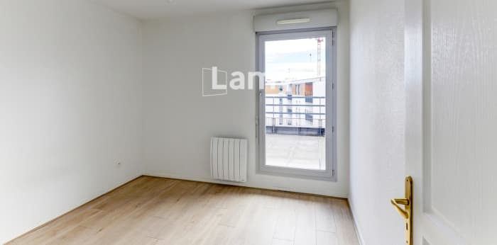 Image 9 sur 10 - Appartement  ·  Vente · Clermont Ferrand (63100) · 3 pièces · 63m²