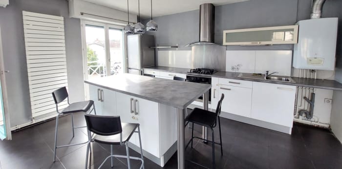 Image 2 sur 4 - Appartement  ·  Vente · Talence (33400) · 4 pièces · 81m²