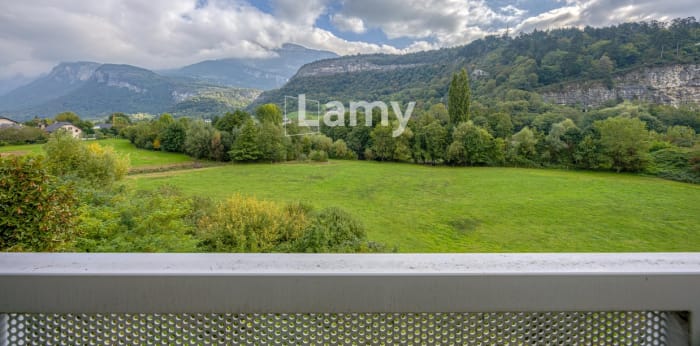 Image 1 sur 13 - Appartement  ·  Vente · Chambery (73000) · 3 pièces · 65m²