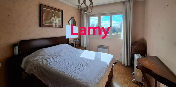 Image 6 sur 9 - Appartement  ·  Vente · Limoges (87000) · 5 pièces · 115m²