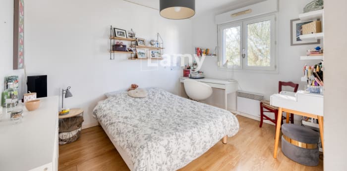 Image 6 sur 9 - Maison/villa  ·  Vente · Pessac (33600) · 5 pièces · 90m²