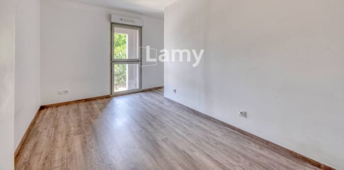 Image 5 sur 9 - Appartement  ·  Vente · Bordeaux (33300) · 3 pièces · 59m²