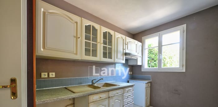 Image 4 sur 9 - Maison/villa  ·  Vente · Coignieres (78310) · 4 pièces · 71m²