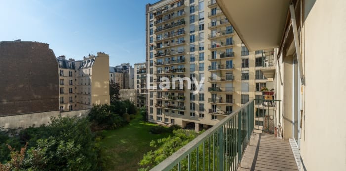 Image 2 sur 9 - Appartement  ·  Vente · Paris (75012) · 2 pièces · 50m²