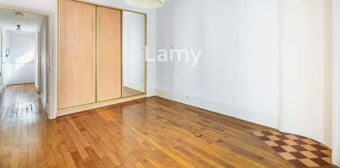 Image 5 sur 9 - Appartement  ·  Vente · Dijon (21000) · 2 pièces · 53m²