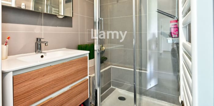 Image 10 sur 11 - Appartement  ·  Vente · Versailles (78000) · 4 pièces · 68m²
