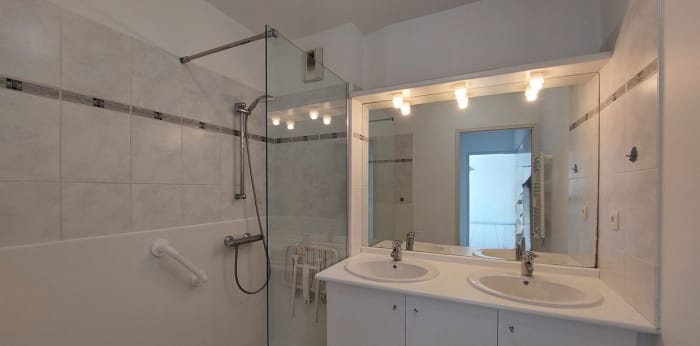 Image 5 sur 13 - Appartement  ·  Vente · Port Vendres (66660) · 3 pièces · 59m²