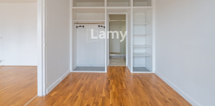 Image 7 sur 10 - Appartement  ·  Vente · Le Kremlin Bicetre (94270) · 2 pièces · 42m²